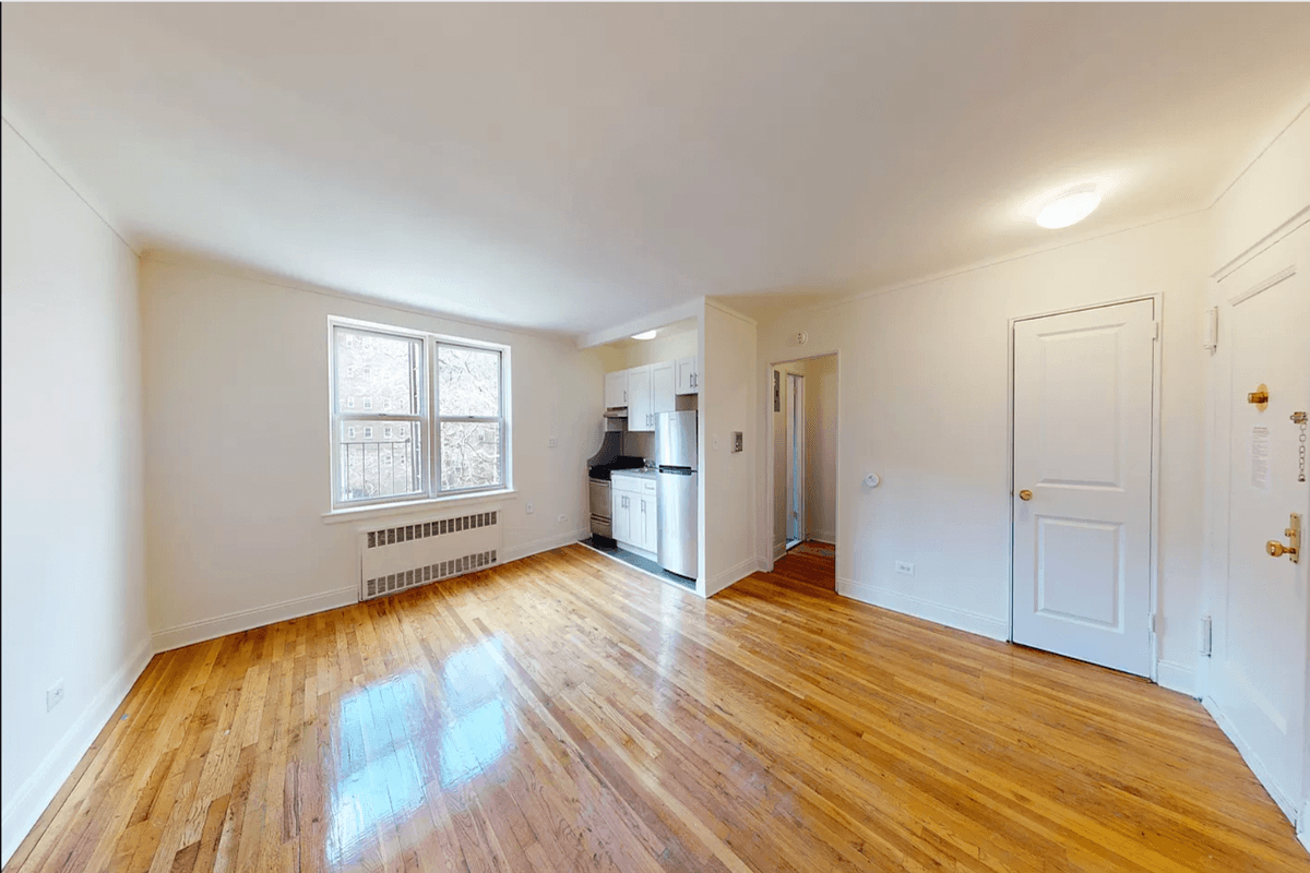 49 Nixon Court #2G, Brooklyn, NY 11223