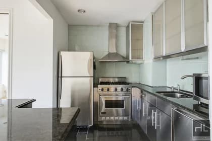 189 Bridge Street #8C, Brooklyn, NY 11201