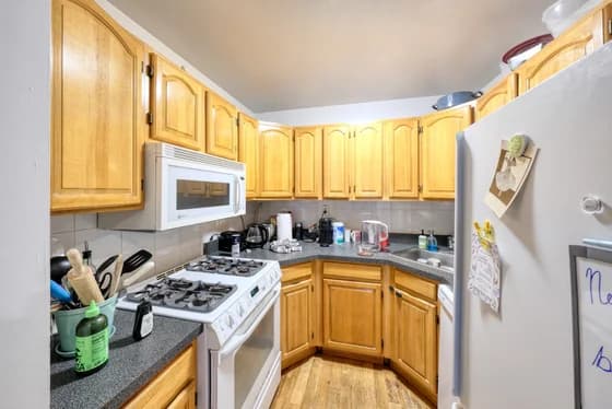 583 Warren Street #2, Brooklyn, NY 11217