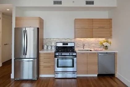 958 Nostrand Avenue #7J, Brooklyn, NY 11225