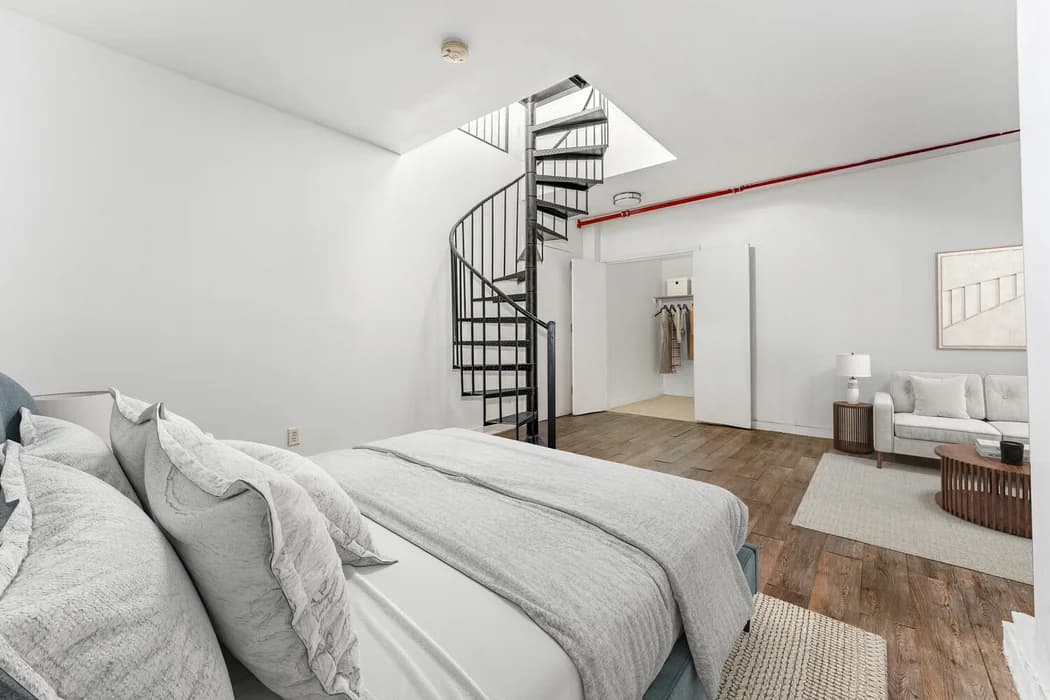 669 East 21 Street #1F, Brooklyn, NY 11226 apartment_bedroom_room 1