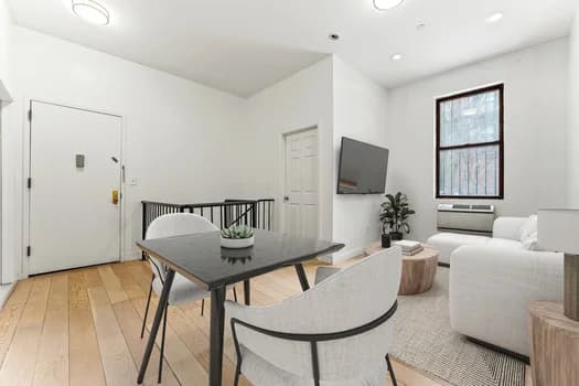 669 East 21 Street #1F, Brooklyn, NY 11226