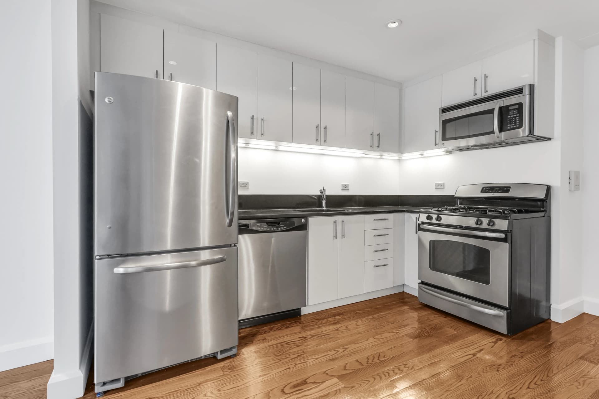 225 Schermerhorn Street #12D, Brooklyn, NY 11201 apartment_kitchen 1