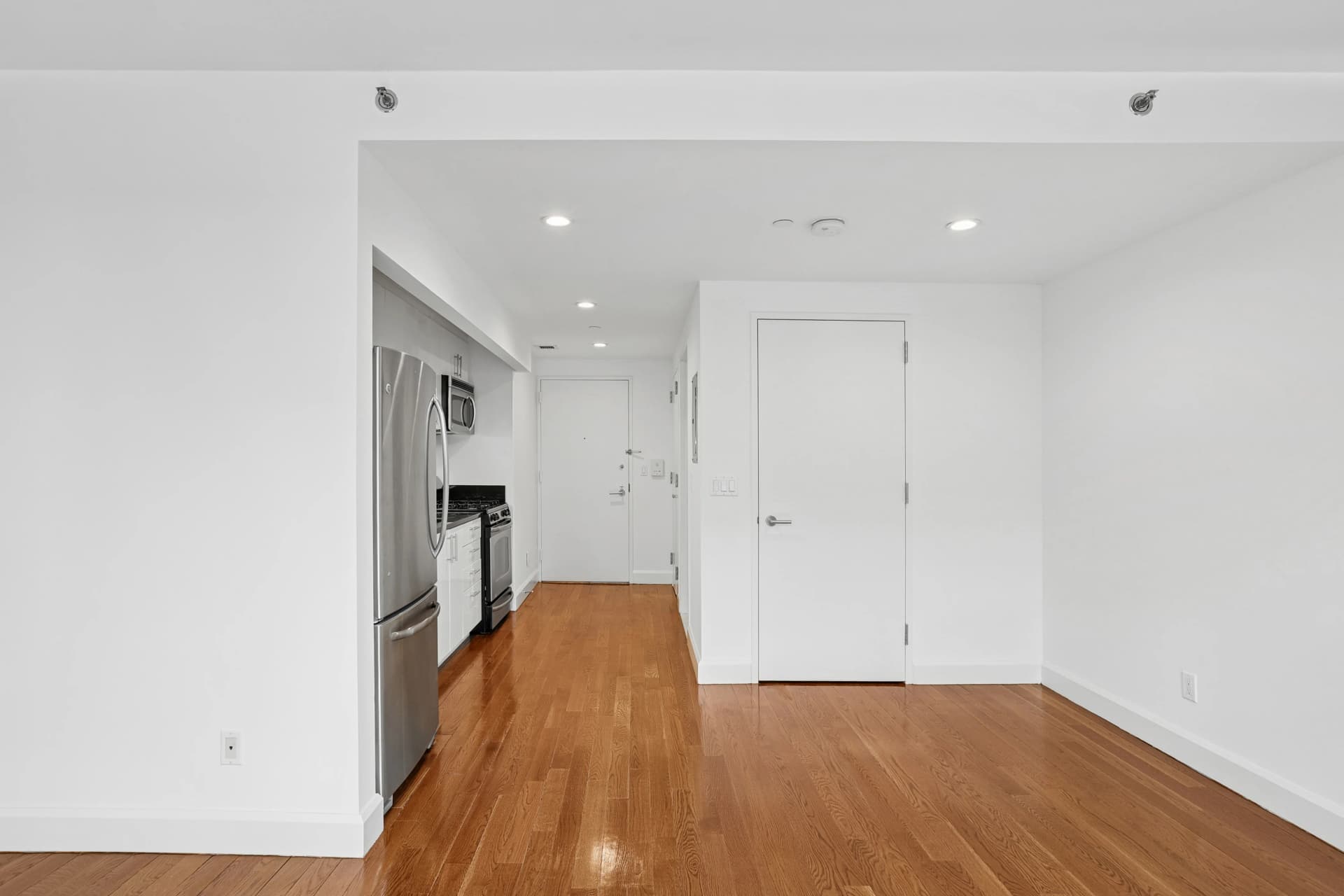 225 Schermerhorn Street #24D, Brooklyn, NY 11201 apartment_living_room 1