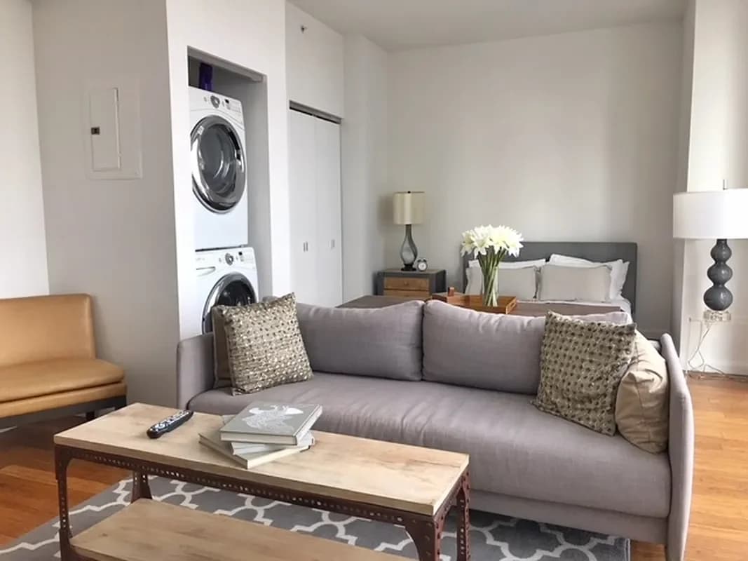 66 Rockwell Place #36B, Brooklyn, NY 11217 apartment_living_room 1
