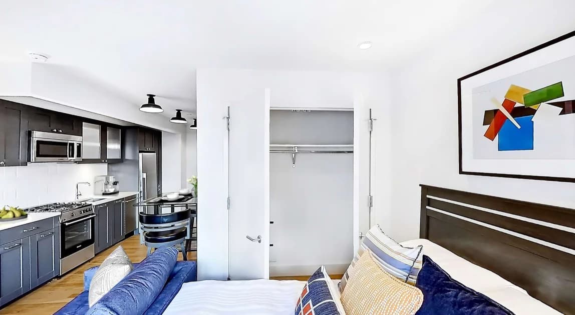 180 Franklin Avenue #303, Brooklyn, NY 11205 apartment_bedroom_room 1