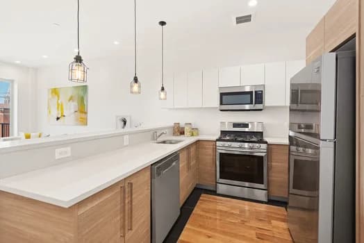 2422 Snyder Ave #4, Brooklyn, NY 11226