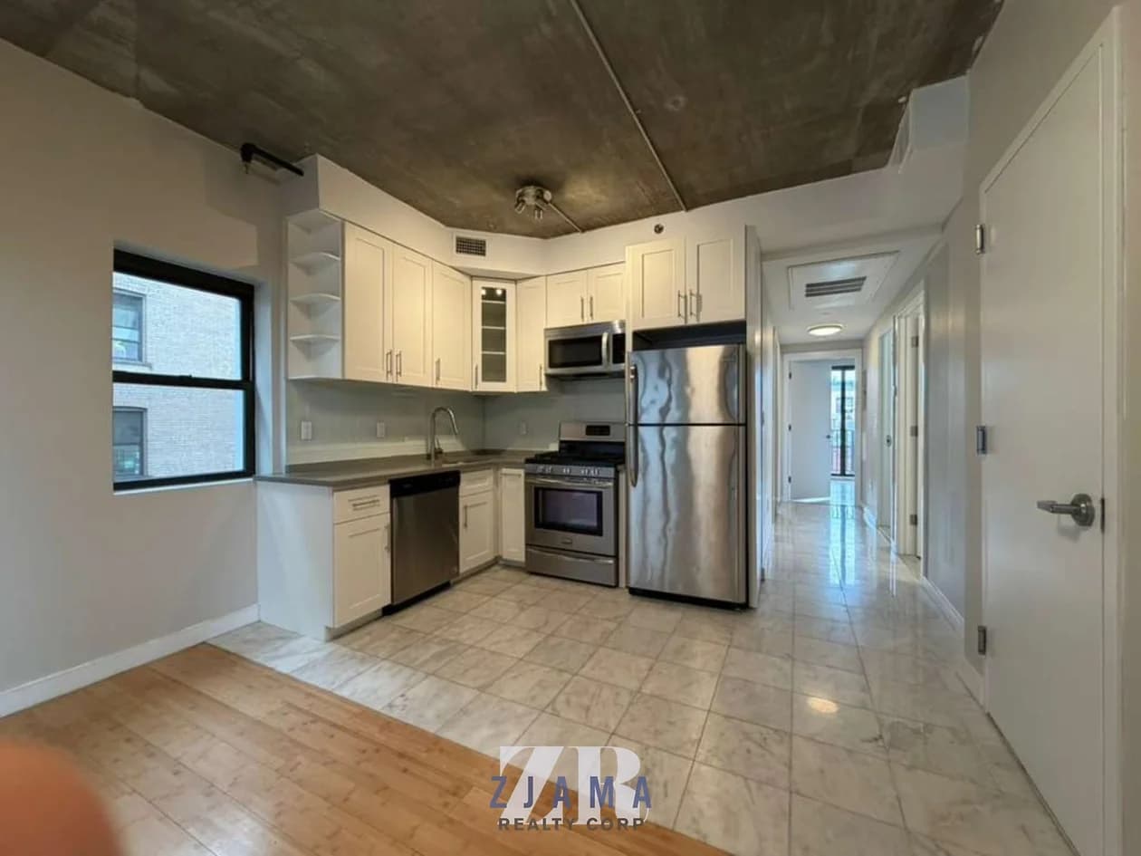 293 Hawthorne Street #4C, Brooklyn, NY 11225 apartment_kitchen 1