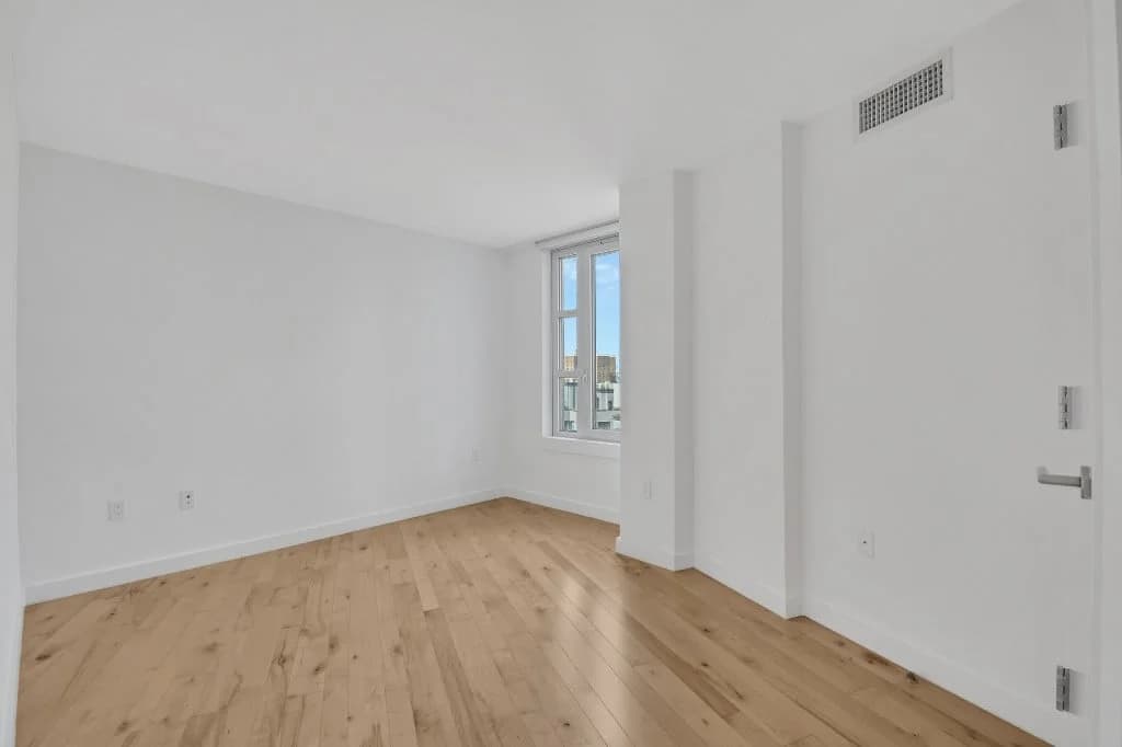 81 Flatbush Avenue Extension #9F, Brooklyn, NY 11201 apartment_bedroom_room 1