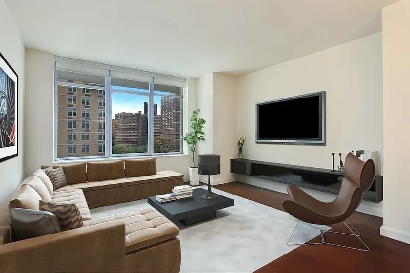 81 Fleet Place #3J, Brooklyn, NY 11201 apartment_living_room 1