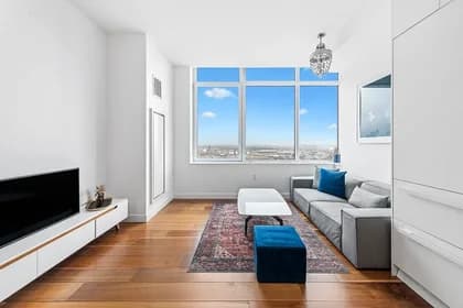 21 India Street #32F, Brooklyn, NY 11222