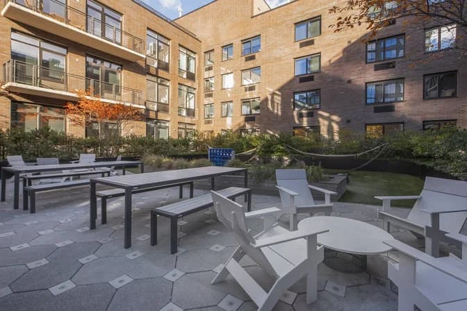 21 India Street #N.0403, Brooklyn, NY 11222