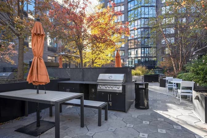 21 India Street #T.2605, Brooklyn, NY 11222