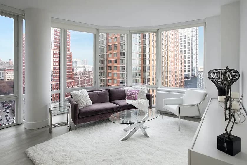 86 Fleet Place #25R, Brooklyn, NY 11201 apartment_living_room 1