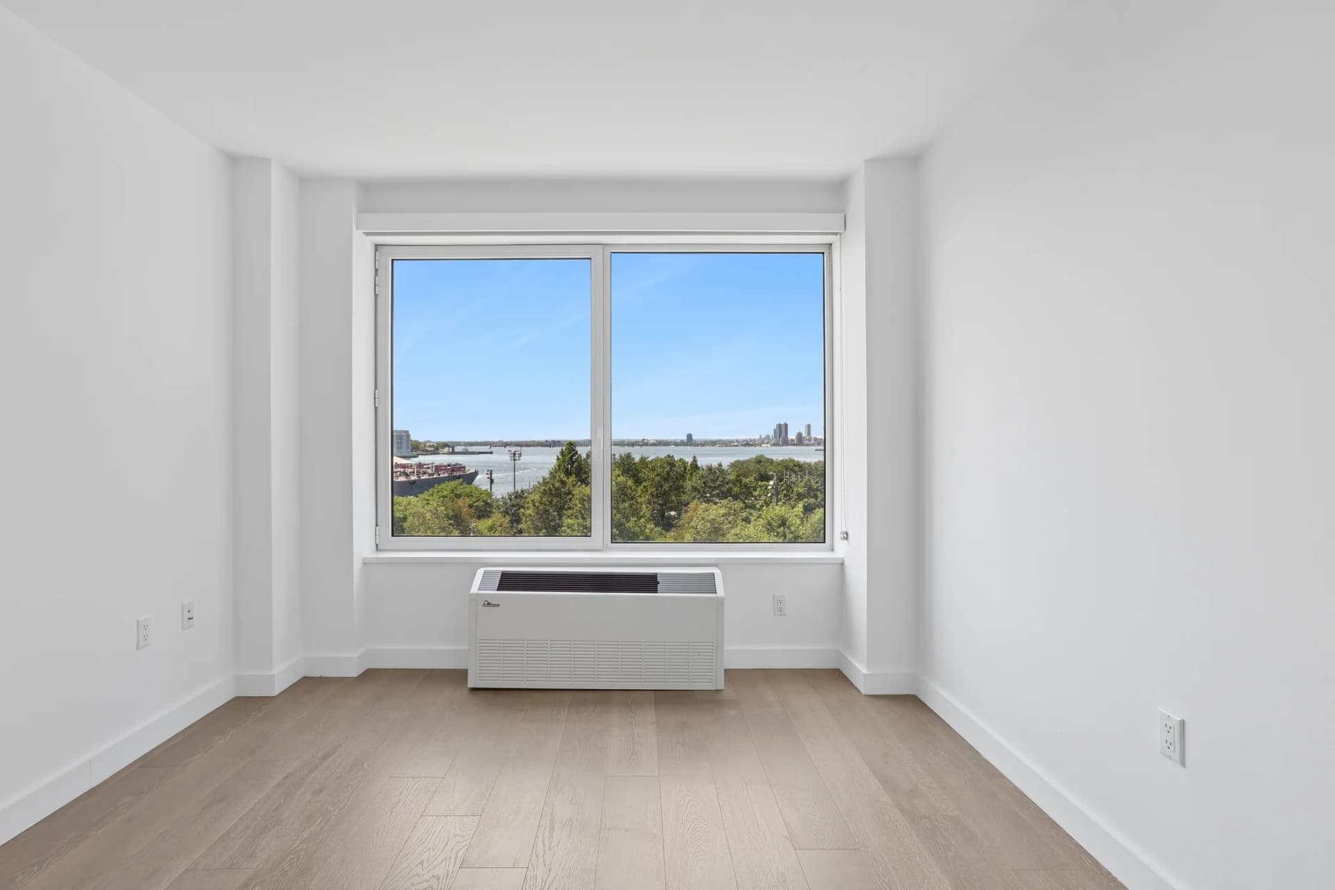 15 Bridge Park Drive #L6-LAND, Brooklyn, NY 11201