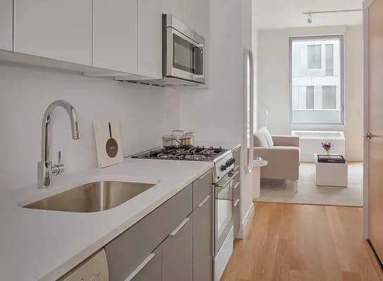 325 Kent Avenue #716, Brooklyn, NY 11249 - Image 1
