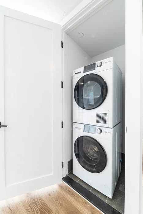 313 Franklin Avenue #3A, Brooklyn, NY 11205 apartment_washer_dryer 1