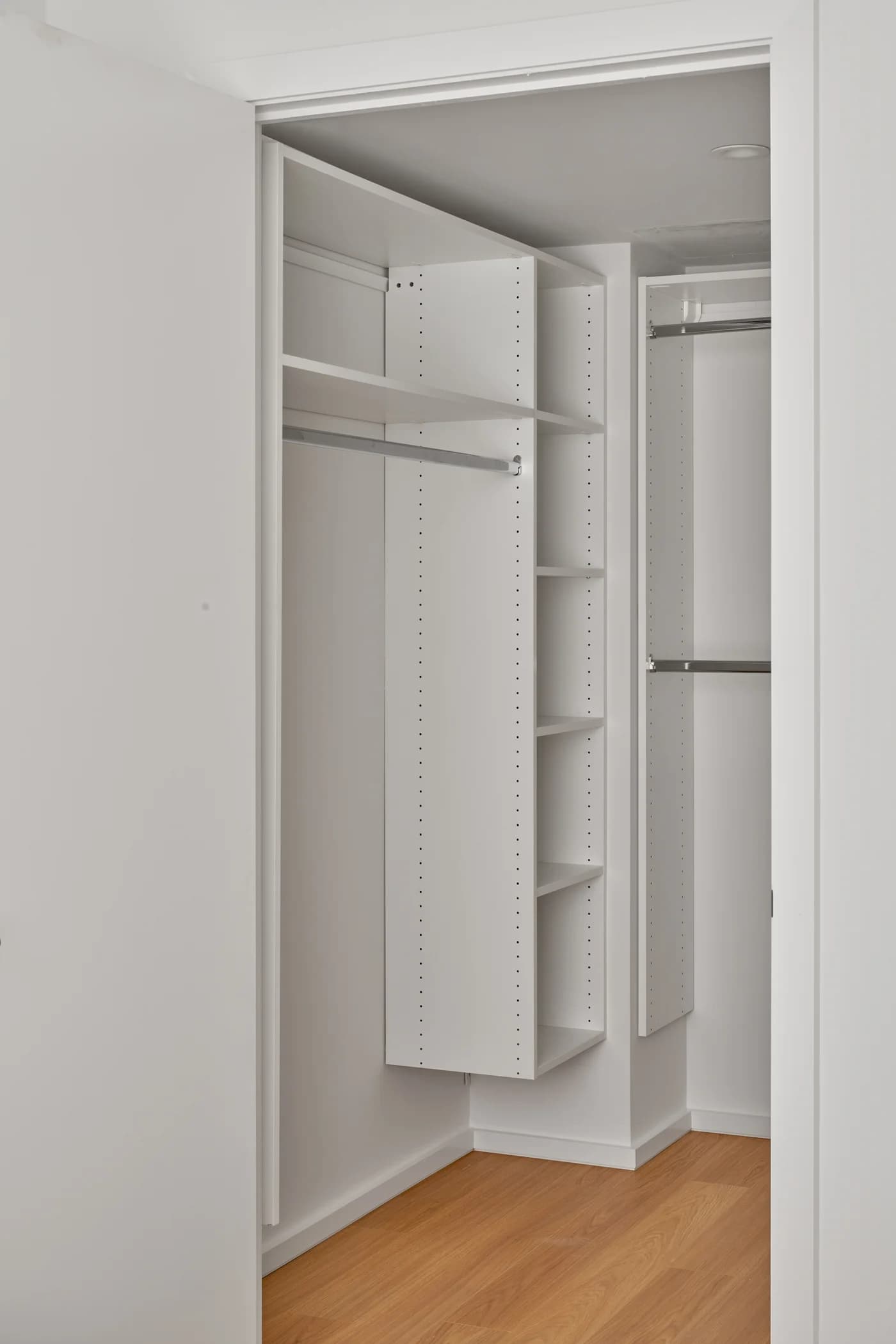 One Domino Square 5 S 5 St #4901, Brooklyn, NY 11249 apartment_walk_in_closet 1