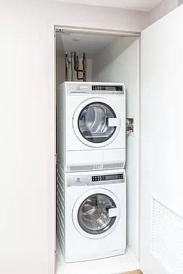 222 Johnson Avenue #4b, Brooklyn, NY 11206