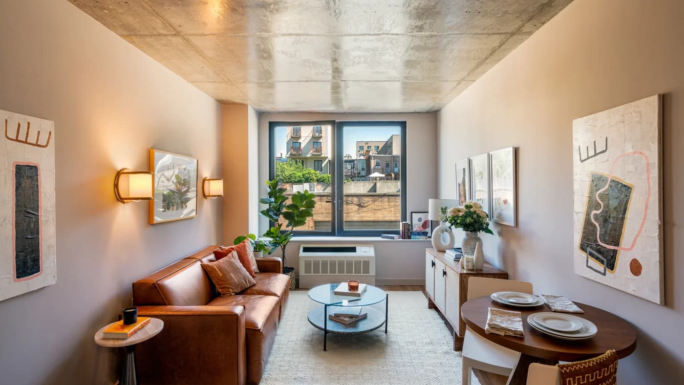222 Johnson Avenue #6p, Brooklyn, NY 11206 apartment_living_room 1