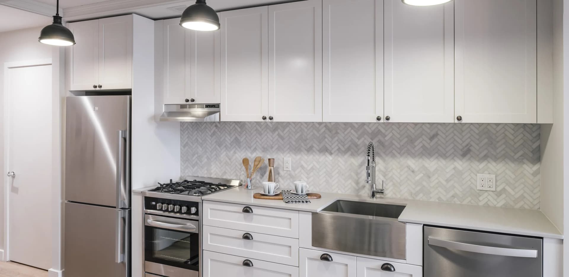 409 Eastern Parkway #306, Brooklyn, NY 11216 apartment_kitchen 1