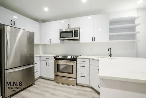 387 Manhattan Avenue #2D, Brooklyn, NY 11211