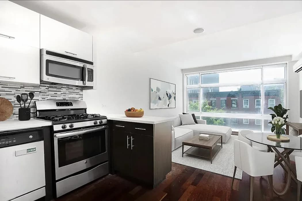 535 Classon Avenue #405, Brooklyn, NY 11238 apartment_living_room 1