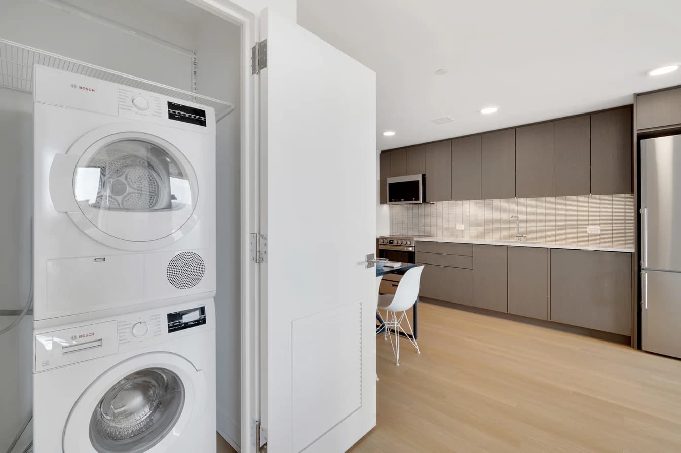 Brooklyn Crossing 18 6 Avenue #3209, Brooklyn, NY 11217 apartment_washer_dryer 1