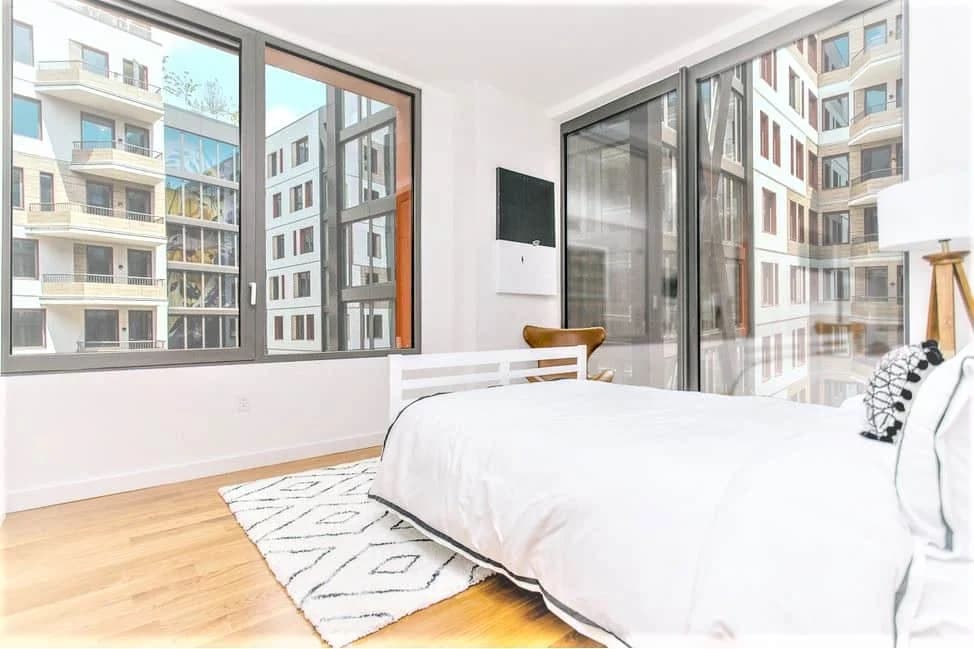 Complex: The Denizen 123 Melrose Street #2br, Brooklyn, NY 11206 apartment_bedroom_room 1