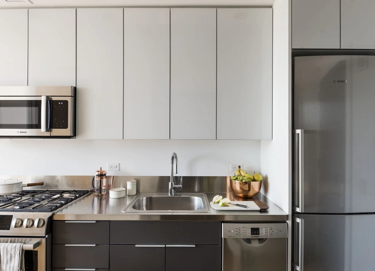 300 Ashland Place #24C, Brooklyn, NY 11217 apartment_kitchen 1