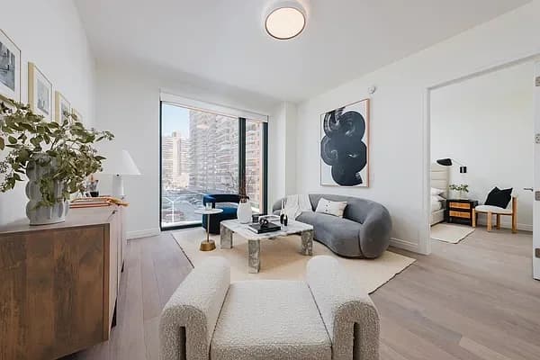 265 Lorimer St #701, Brooklyn, NY 11206