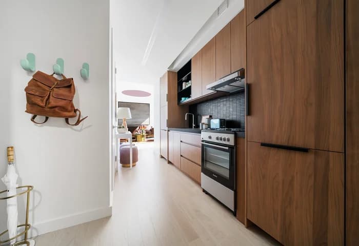2 Blue Slip #0-22F, Brooklyn, NY 11222