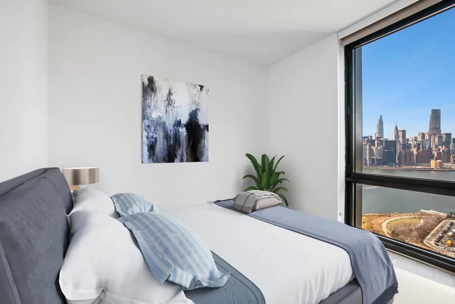 2 Blue Slip #0-33E, Brooklyn, NY 11222