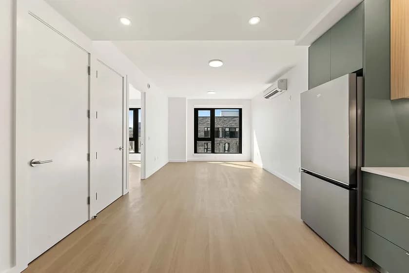 2201 Beverley Road #003AT, Brooklyn, NY 11226 apartment_living_room 1