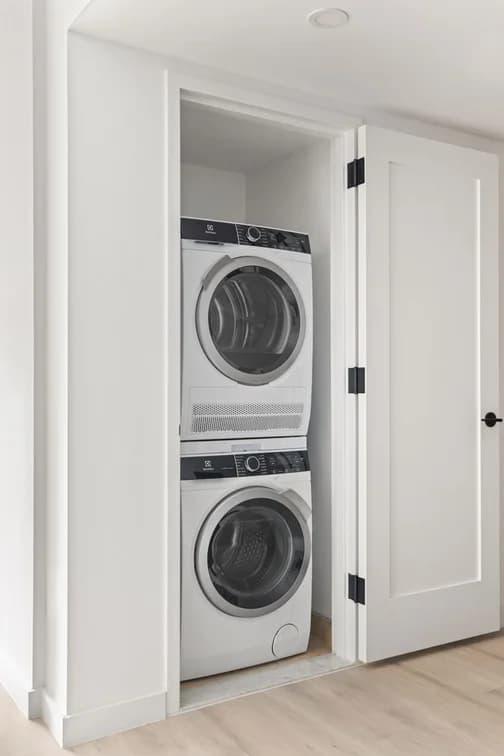 2971 Shell Road #519, Brooklyn, NY 11224 apartment_washer_dryer 1