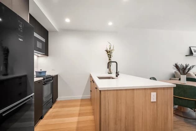 One Park Point #411, Brooklyn, NY 11218