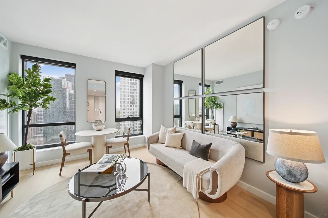 567 Fulton Street #14A, Brooklyn, NY 11201 apartment_living_room 1