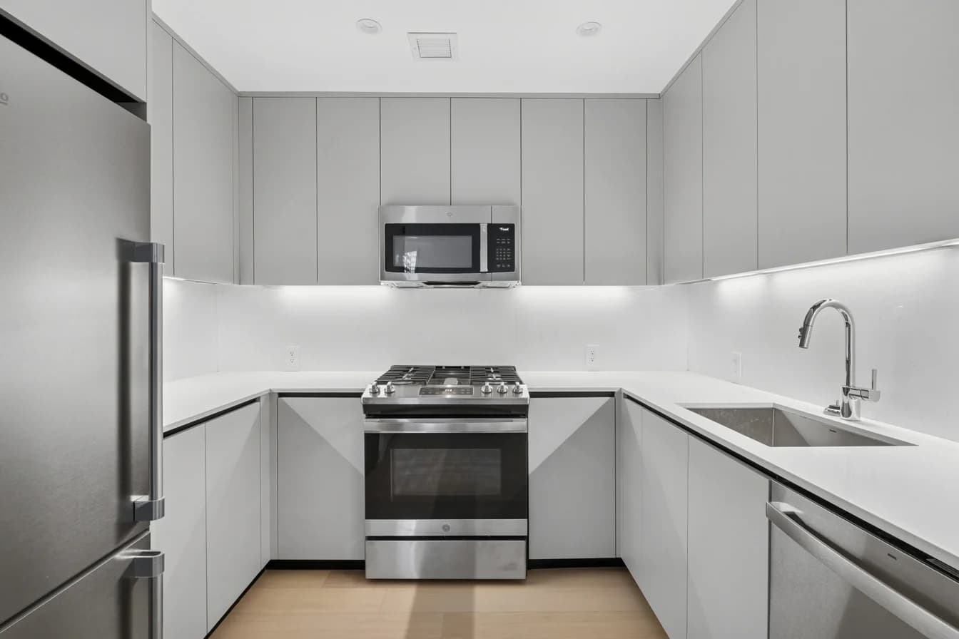 567 Fulton Street #3P, Brooklyn, NY 11201 apartment_kitchen 1