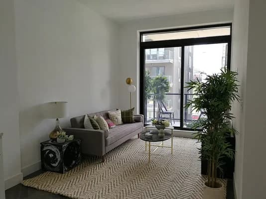 11-12 44 Drive #4-B, Queens, NY 11101