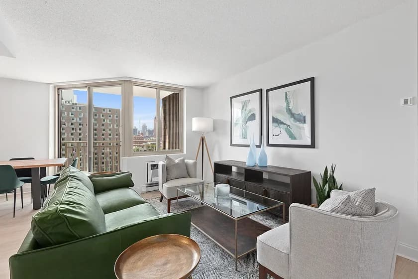 45-50 Pearson Street #12G, Queens, NY 11101 apartment_living_room 1