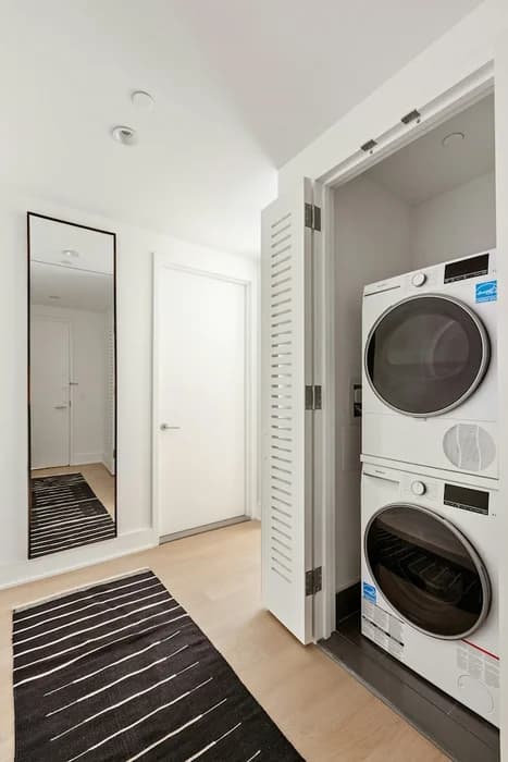 Eagle Lofts 43-22 Queens Street #16C, Queens, NY 11101 apartment_washer_dryer 1