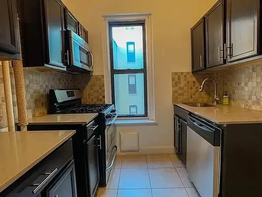 29-07 31 Avenue #Unit 3F, Queens, NY 11106