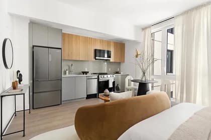 4-34 26 Avenue #707, Queens, NY 11102