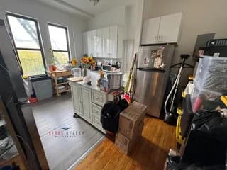 23-35 31 Street #2-R, Queens, NY 11105 - Image 1