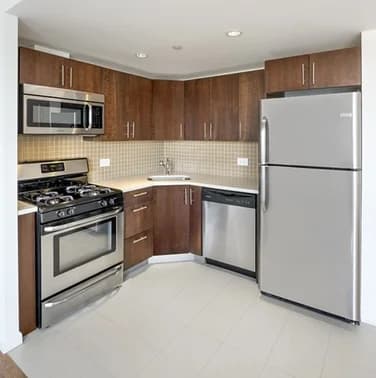 26-24 21 Street #9H, Queens, NY 11102
