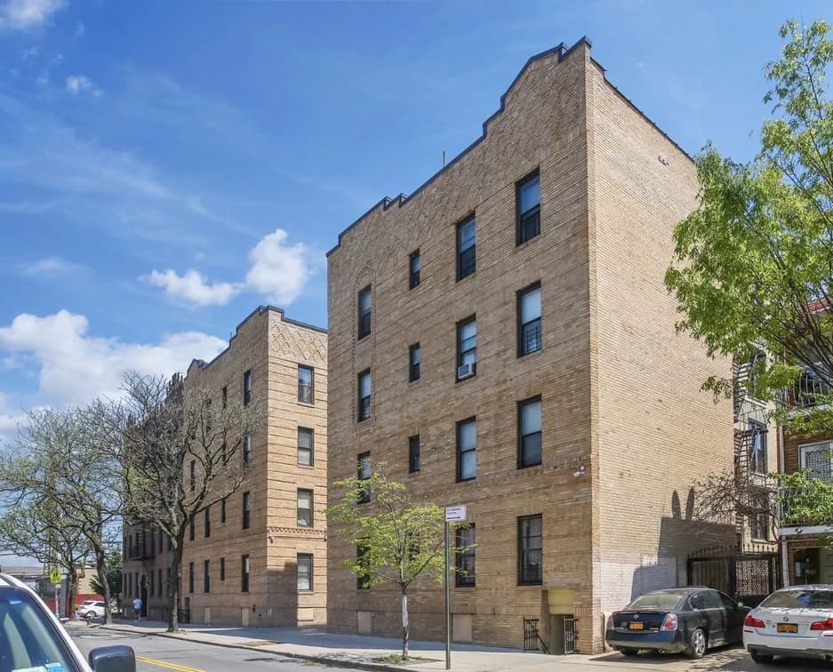 39-29 58 Street #B7, Queens, NY 11377 building 1