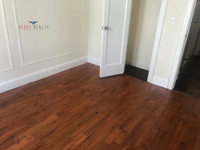 43-22 58 Street #1-R, Queens, NY 11377