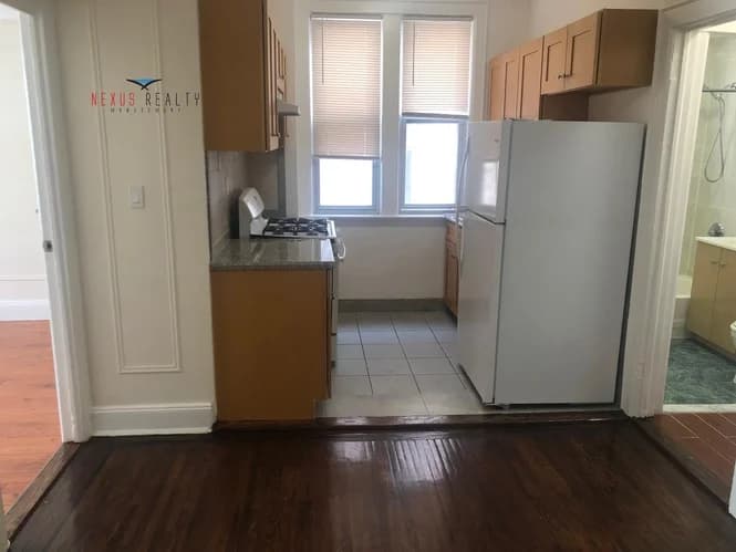 43-22 58 Street #1-R, Queens, NY 11377