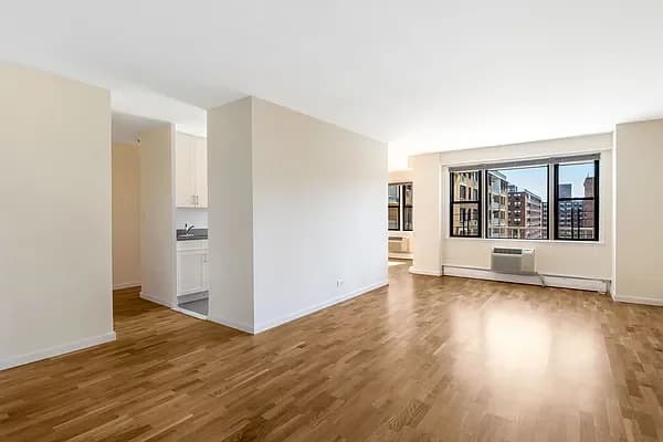 98-38 57 Avenue #7C, Queens, NY 11368 apartment_living_room 1