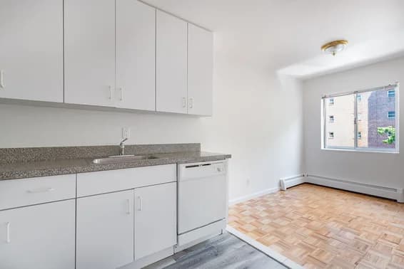 75-23 113 Street #3E, Queens, NY 11375